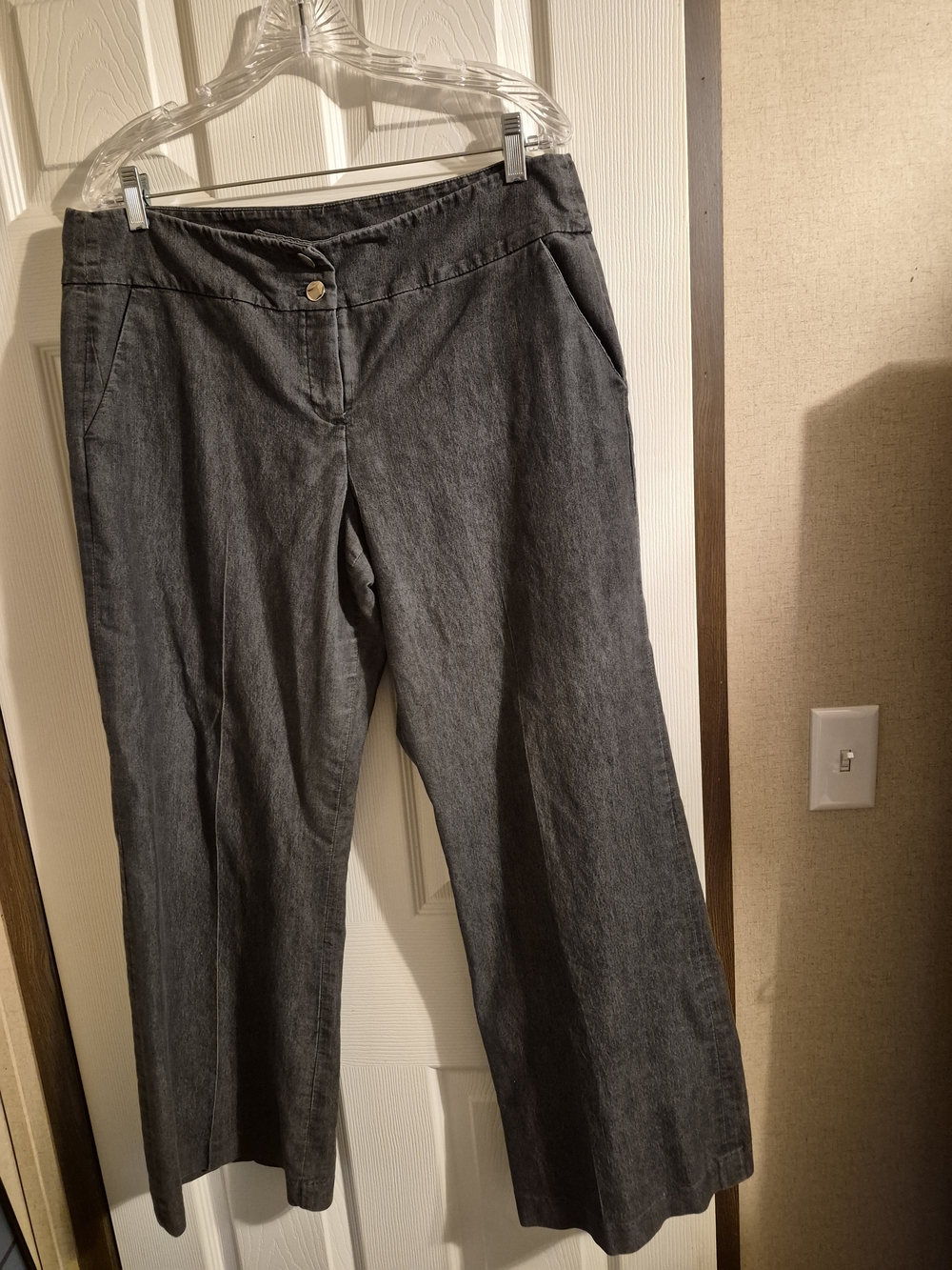Women’s Charcoal Wide-Leg Jeans - Comfortable Flare Pants